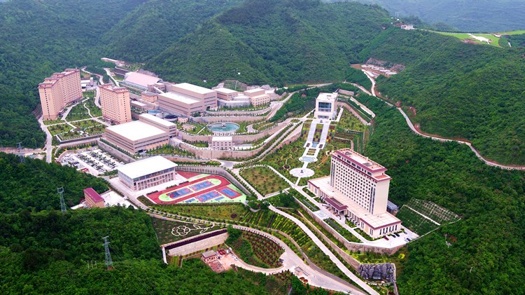 廠(chǎng)區(qū)全景2_副本.jpg