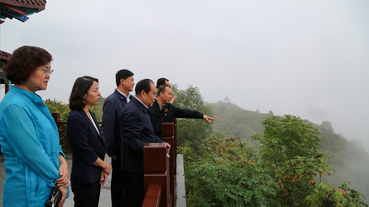 省市場(chǎng)監(jiān)督管理局黨組書(shū)記、局長(zhǎng)王忠習(xí)調(diào)研金徽股份